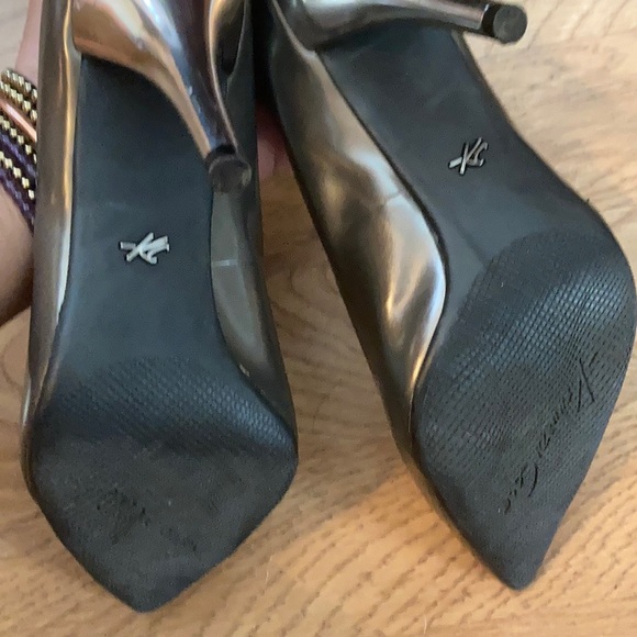 Kenneth Cole Heels - Picture 5 of 7